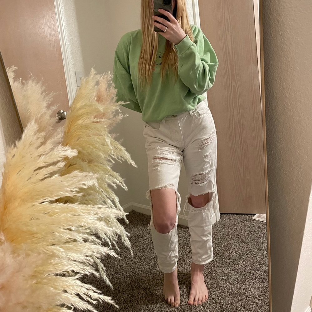American Eagle White Mom Jeans